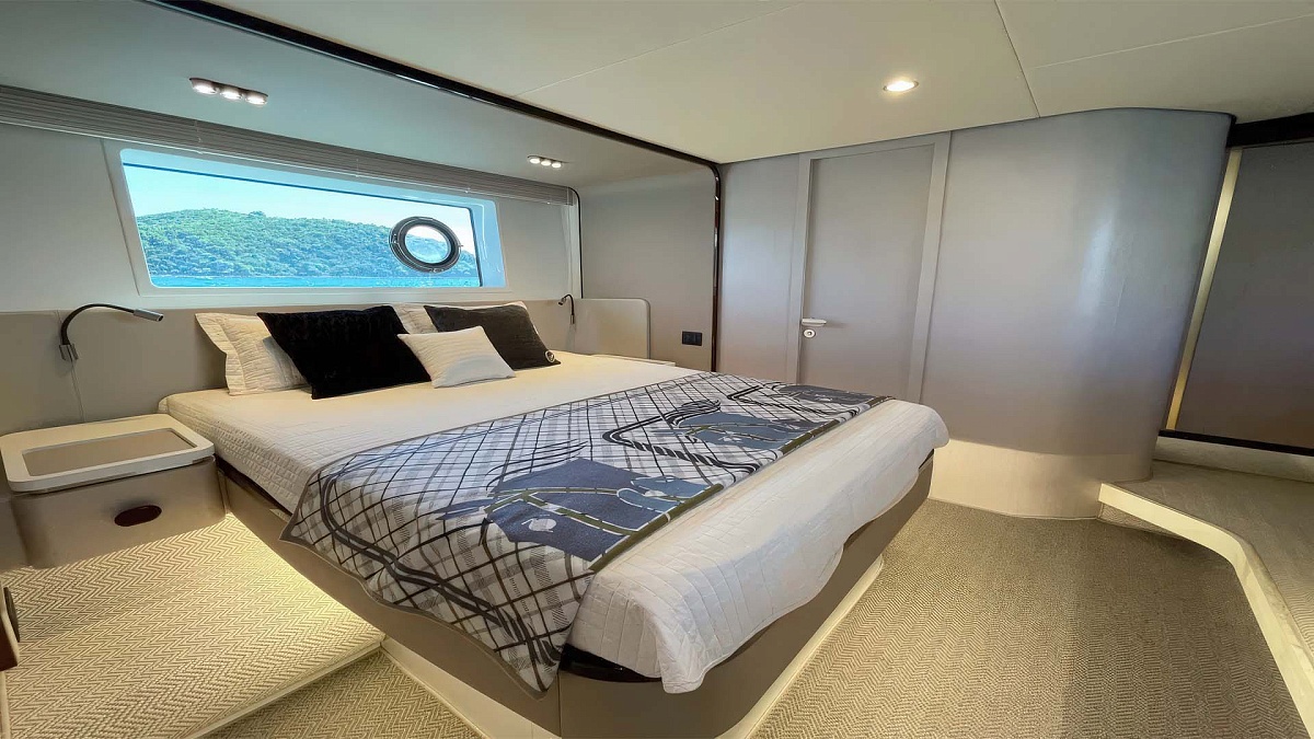 Аренда яхты Azimut 60 Mare на Пхукете
